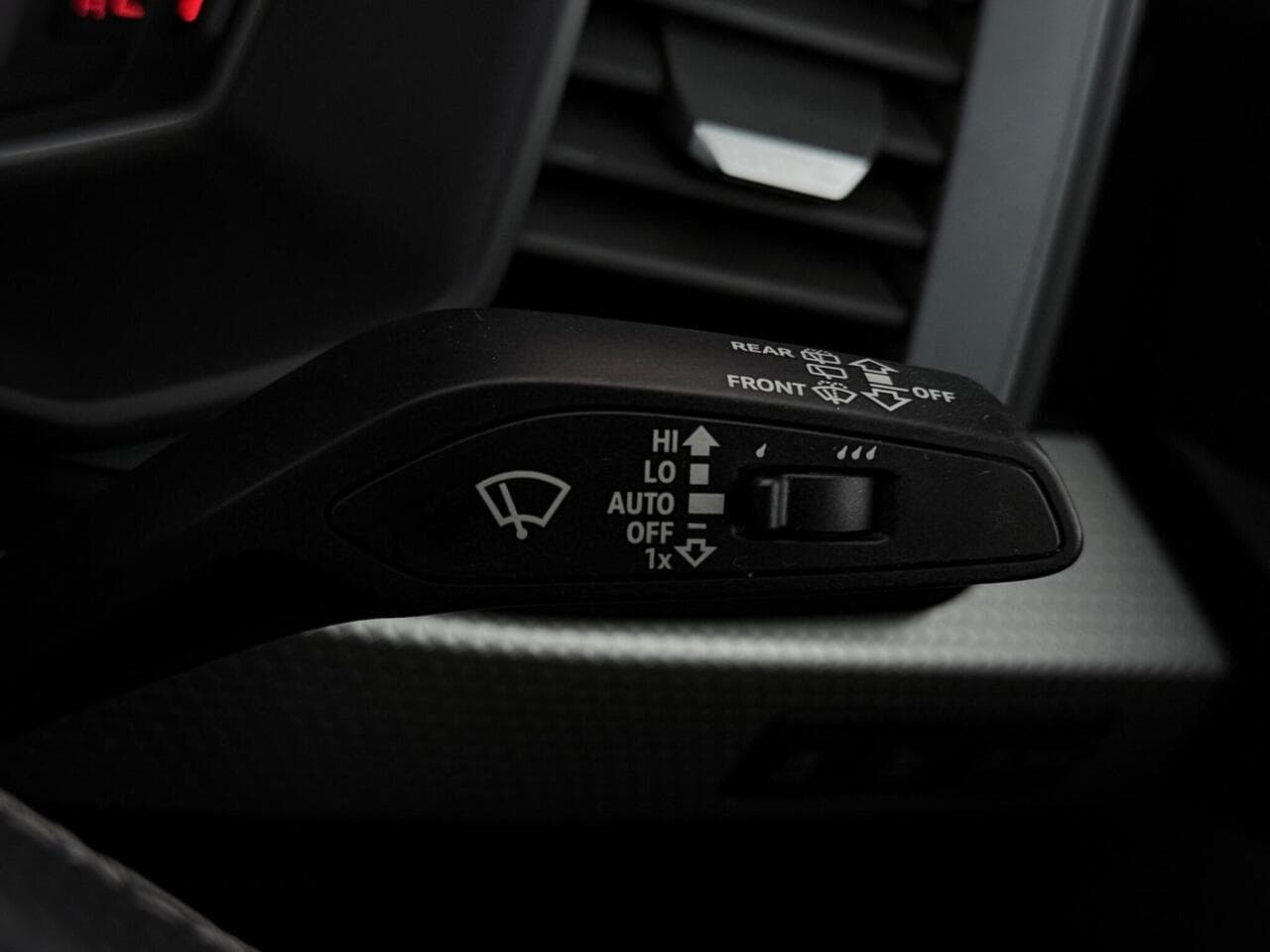 Audi A1 thumbnail Misc Controls