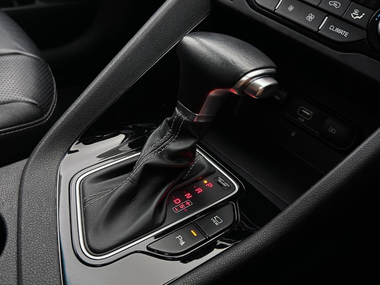 Kia Niro thumbnail Interior Front