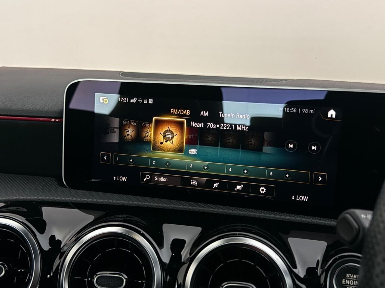 Mercedes-Benz A Class thumbnail Infotainment System