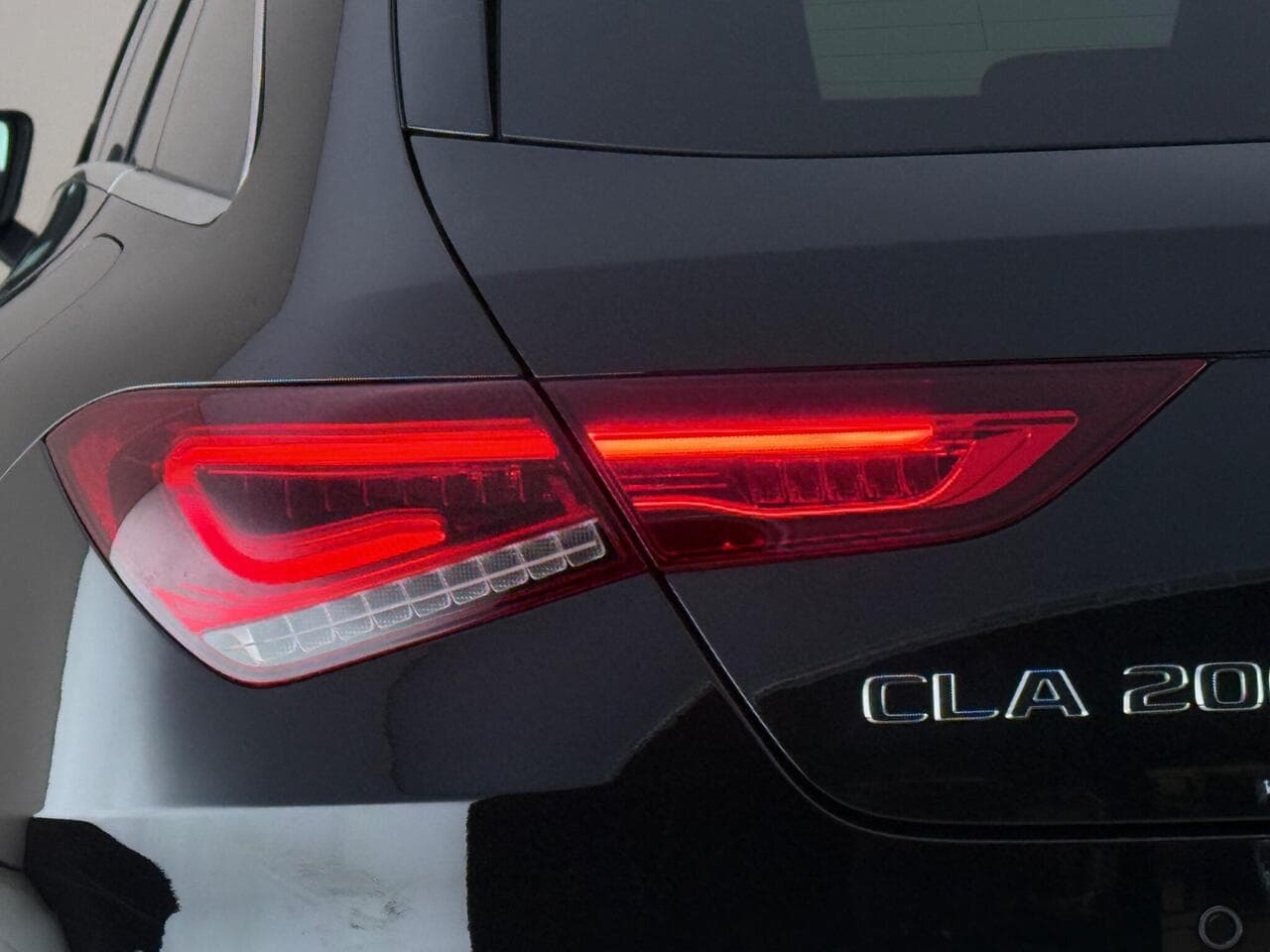 Mercedes-Benz CLA thumbnail Lights Rear
