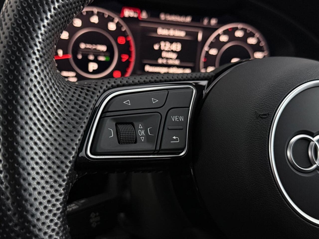 Audi A4 Avant thumbnail Misc Controls