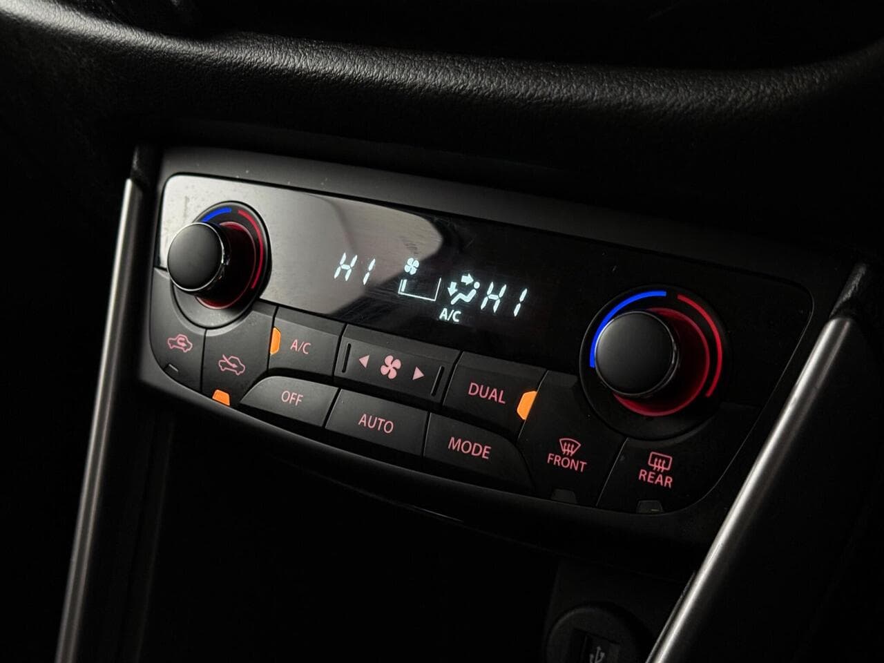 Suzuki S-Cross thumbnail Misc Controls