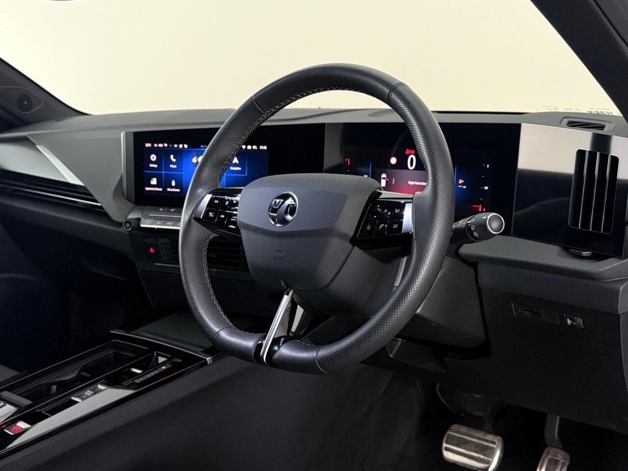 Vauxhall Astra thumbnail Steering Wheel