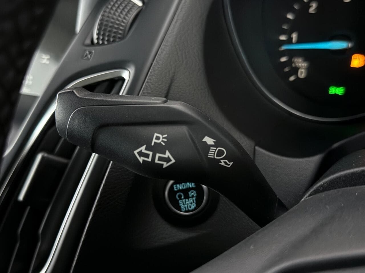 Ford Focus thumbnail Misc Controls