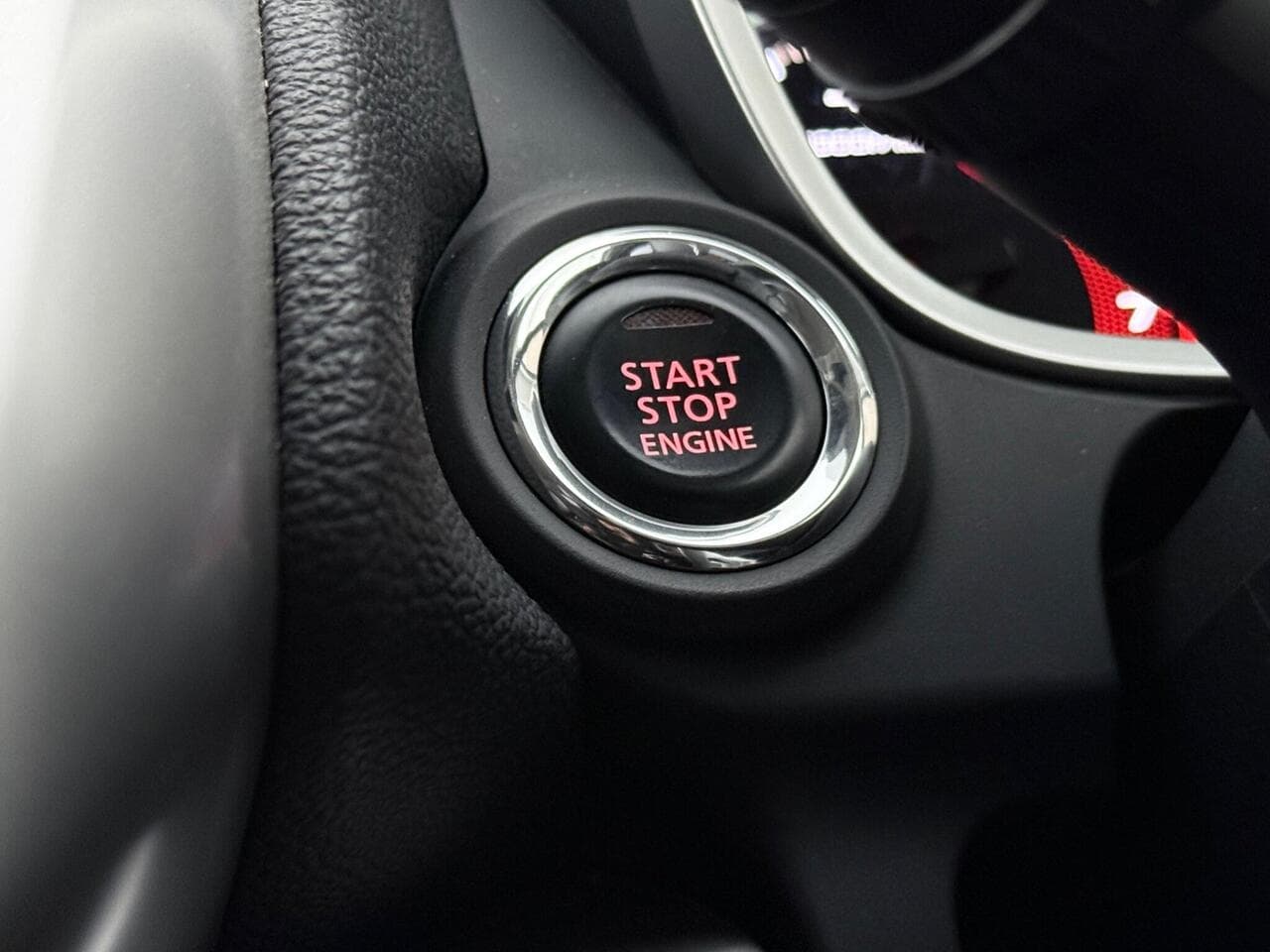 Mitsubishi Eclipse Cross thumbnail Misc Controls