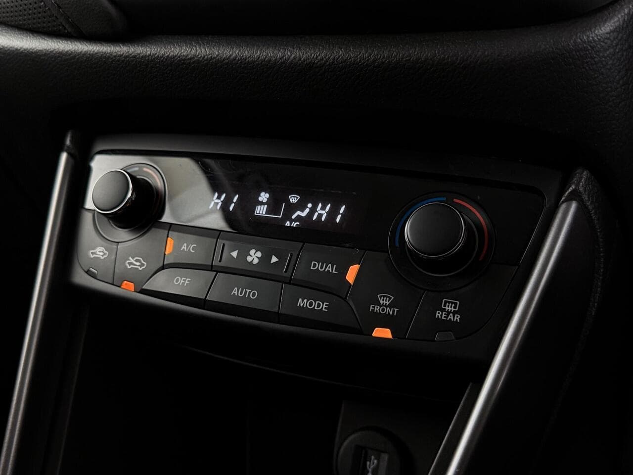 Suzuki S-Cross thumbnail Misc Controls