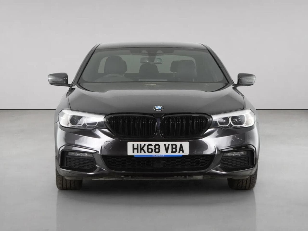 BMW 5 Series thumbnail Front