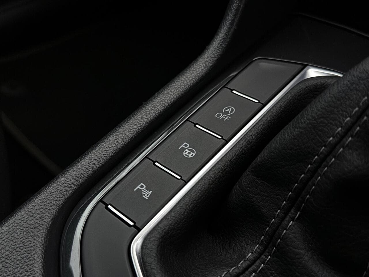Volkswagen Tiguan thumbnail Misc Controls