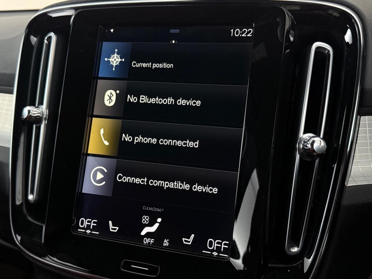 Volvo XC40 thumbnail Infotainment System