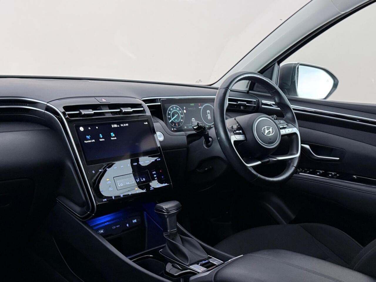 Hyundai TUCSON thumbnail Interior Front