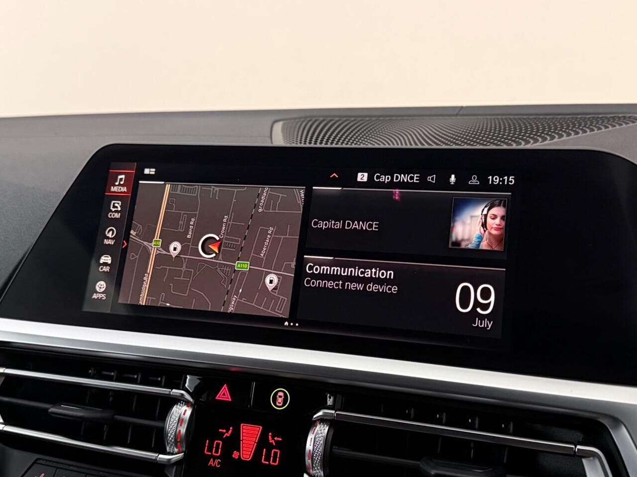 BMW 4 Series thumbnail Infotainment System