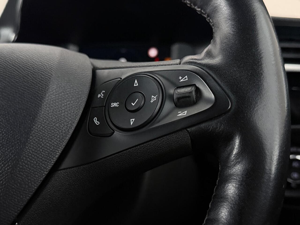 Vauxhall Corsa thumbnail Misc Controls
