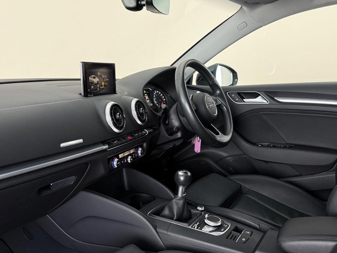 Audi A3 thumbnail Interior Front