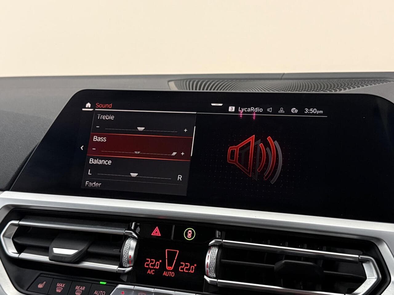 BMW 3 Series thumbnail Infotainment System