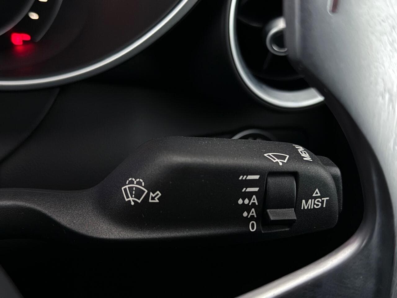 Alfa Romeo Giulia thumbnail Misc Controls