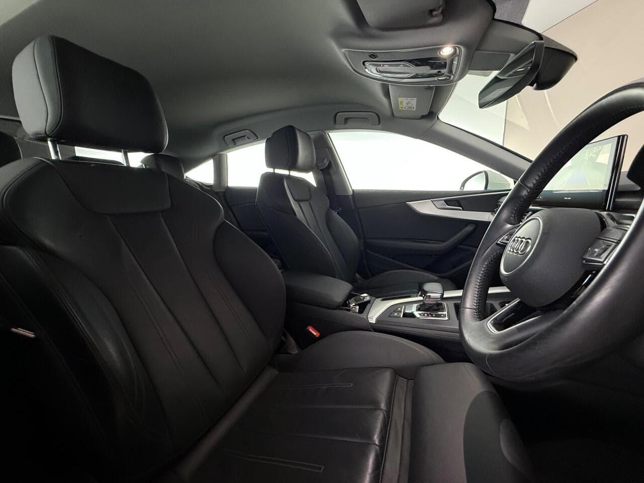 Audi A5 thumbnail Seat Driver