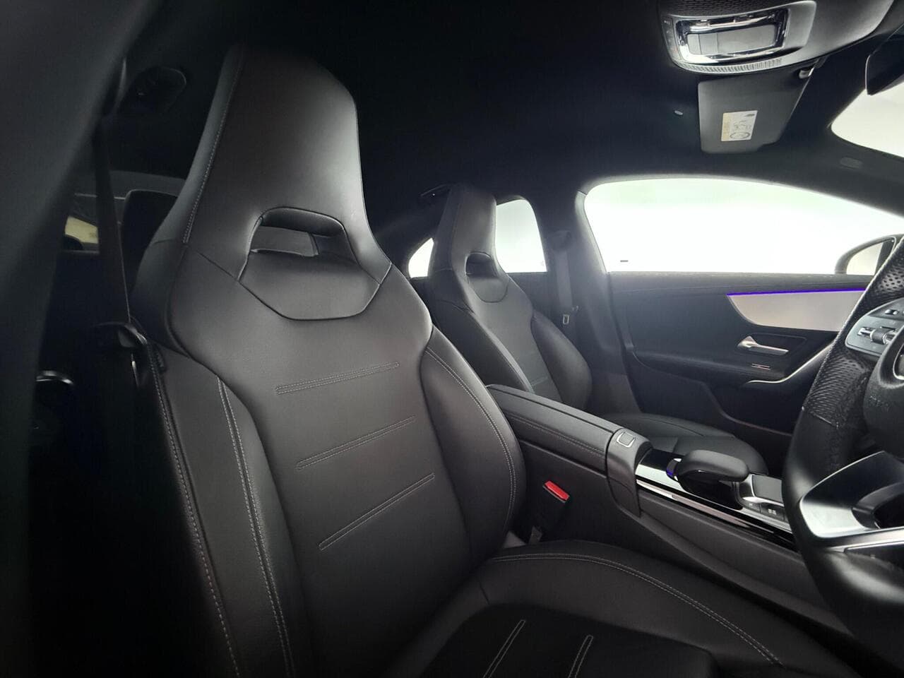 Mercedes-Benz CLA thumbnail Seat Driver