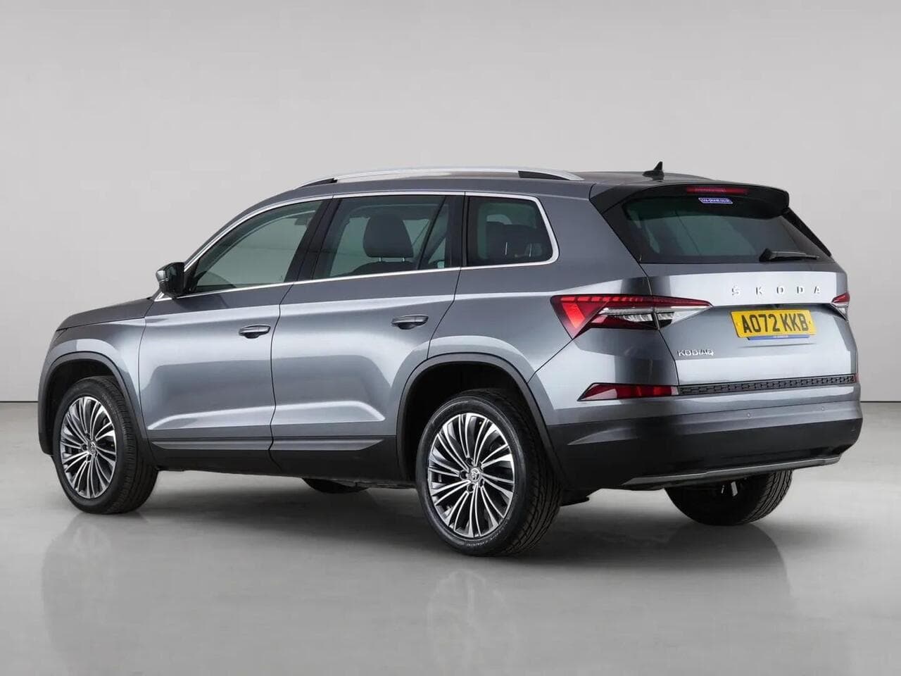 Skoda Kodiaq thumbnail Rear Left