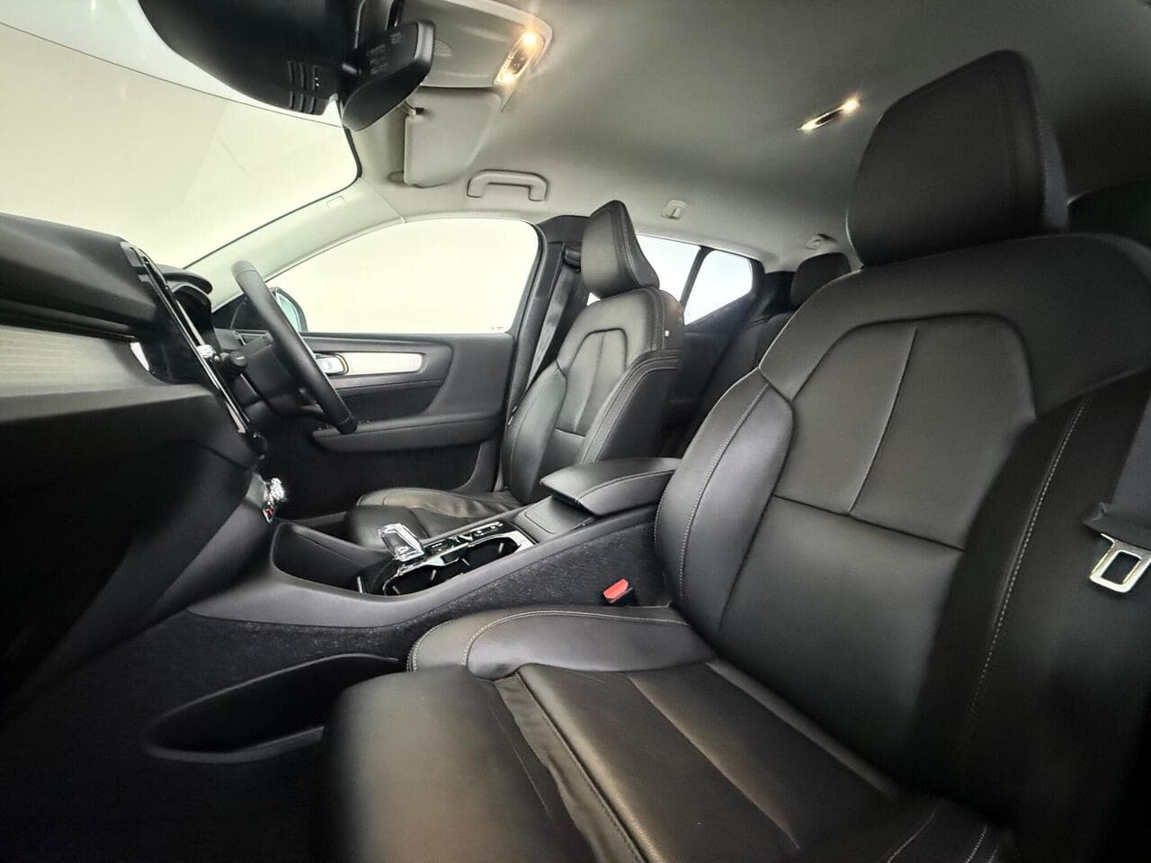 Volvo XC40 thumbnail Seat Front Passenger