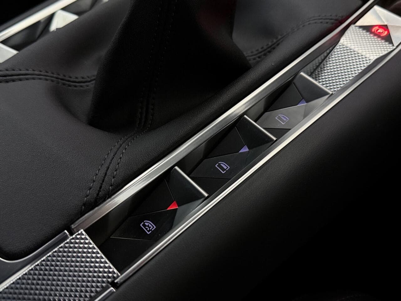 DS AUTOMOBILES DS 7 CROSSBACK thumbnail Misc Controls