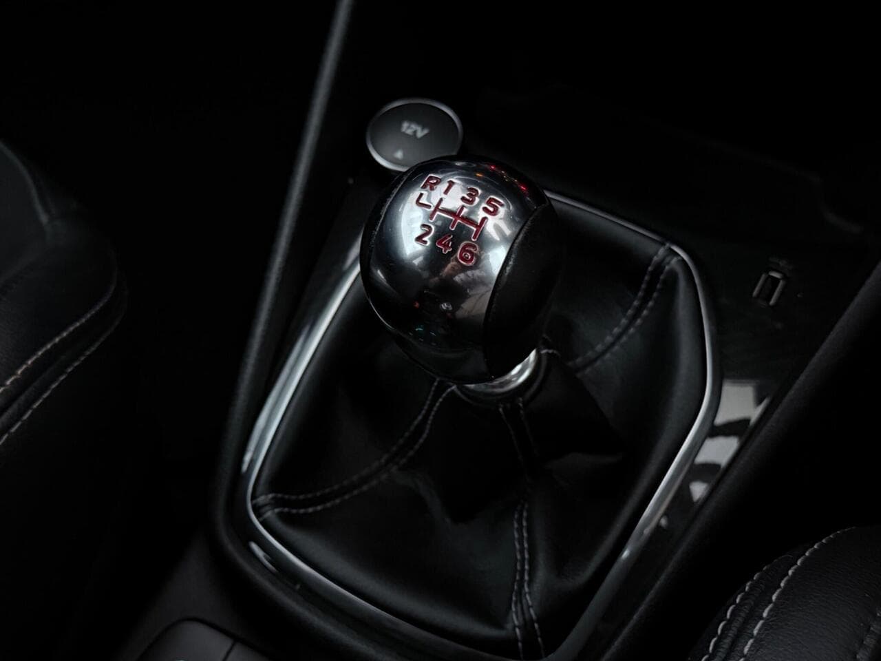 Ford Fiesta thumbnail Interior Front