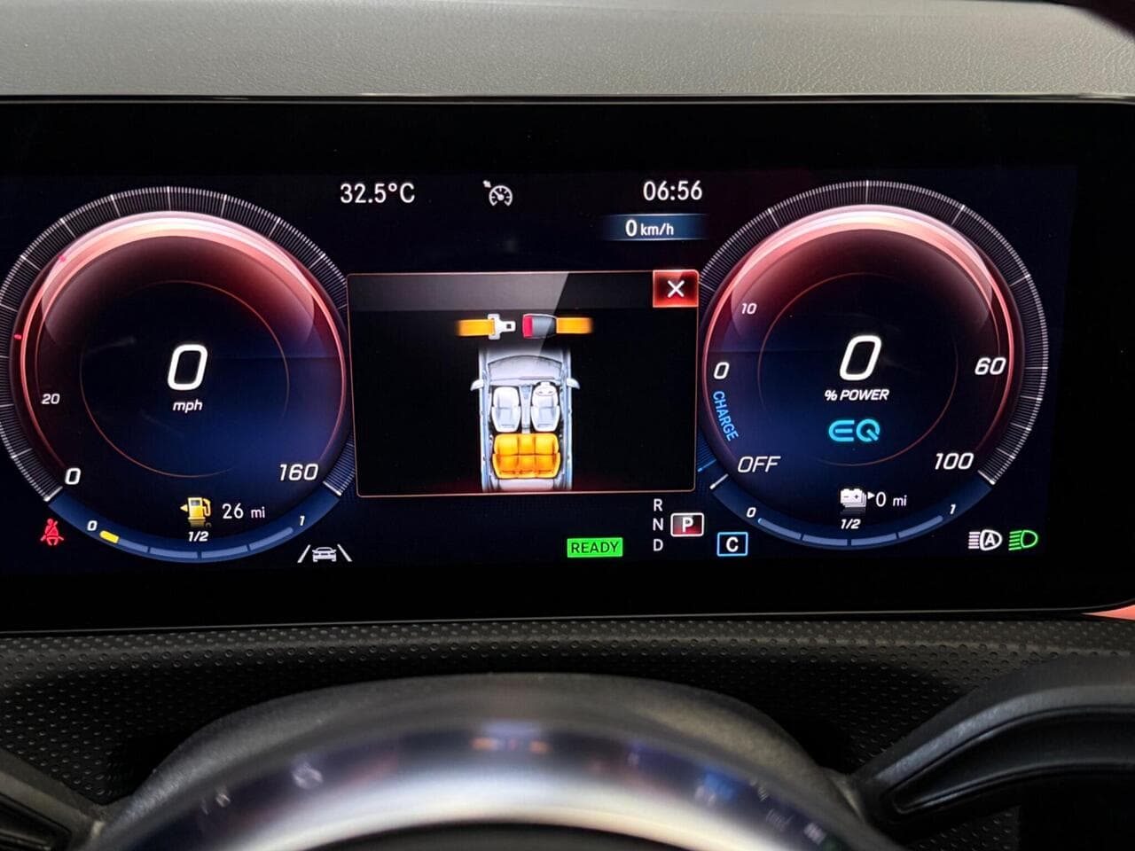 Mercedes-Benz CLA thumbnail Driver Instruments