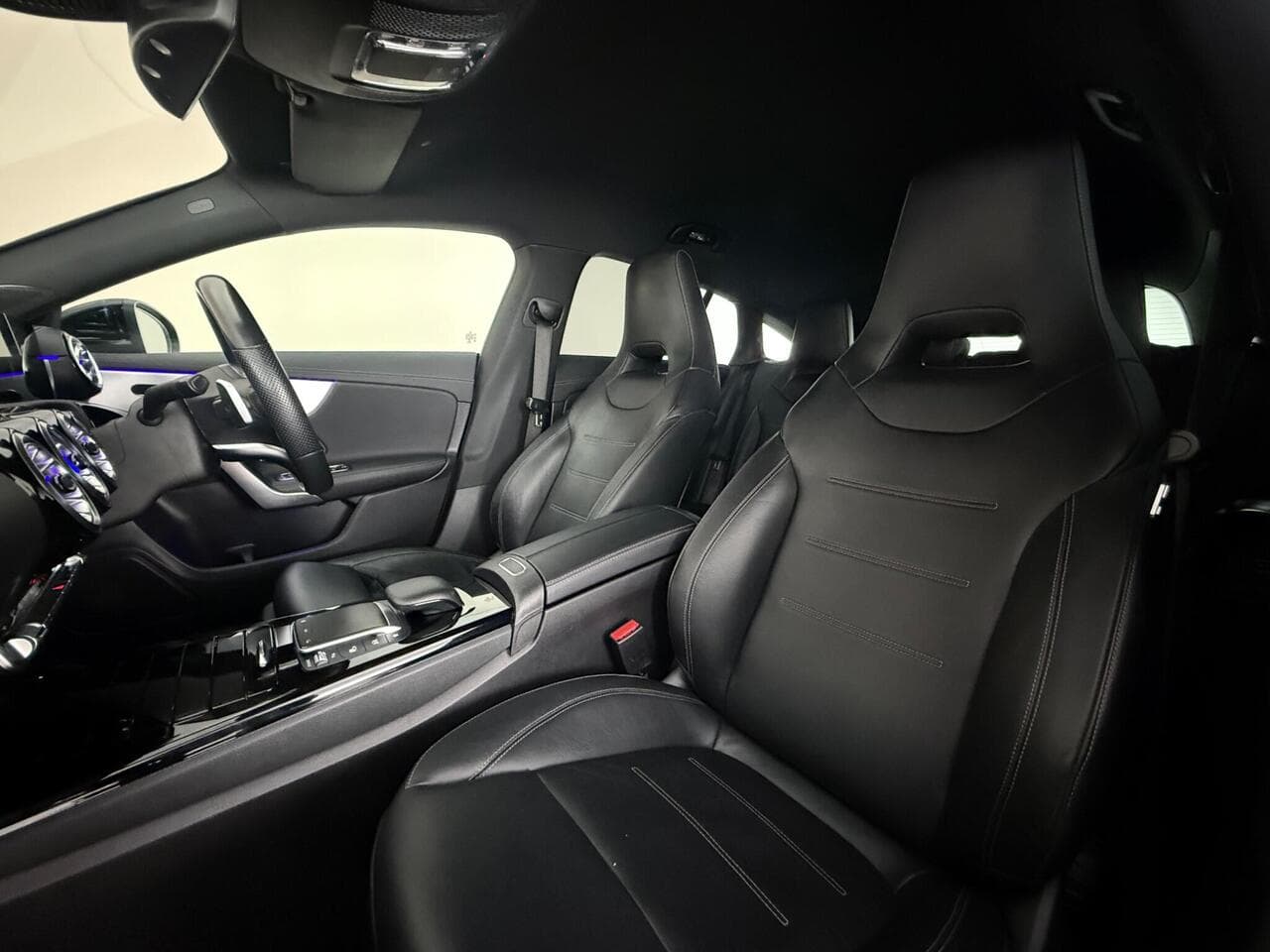 Mercedes-Benz CLA thumbnail Seat Front Passenger
