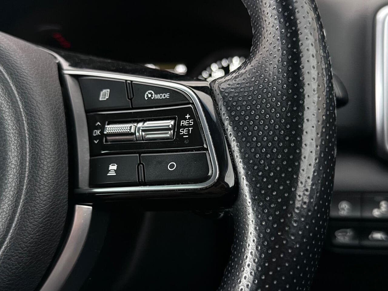 Kia Sportage thumbnail Misc Controls