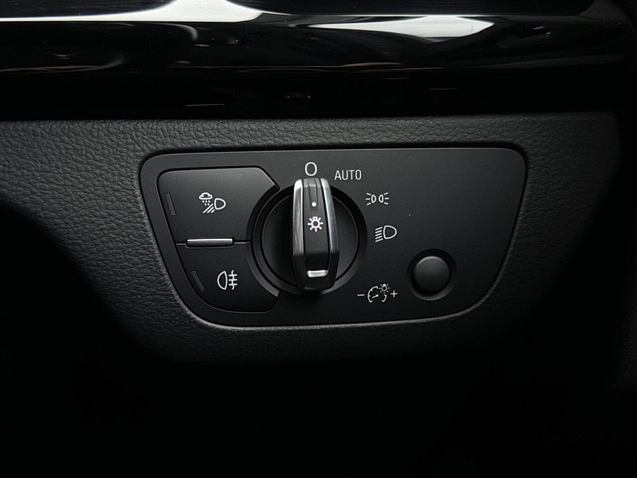 Audi Q5 thumbnail Misc Controls