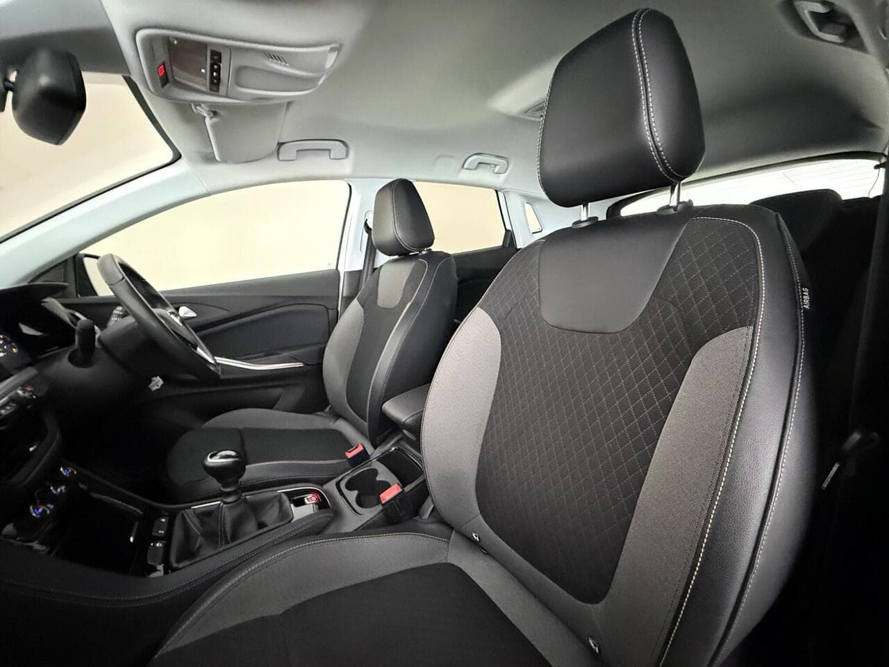 Vauxhall Grandland thumbnail Seat Front Passenger