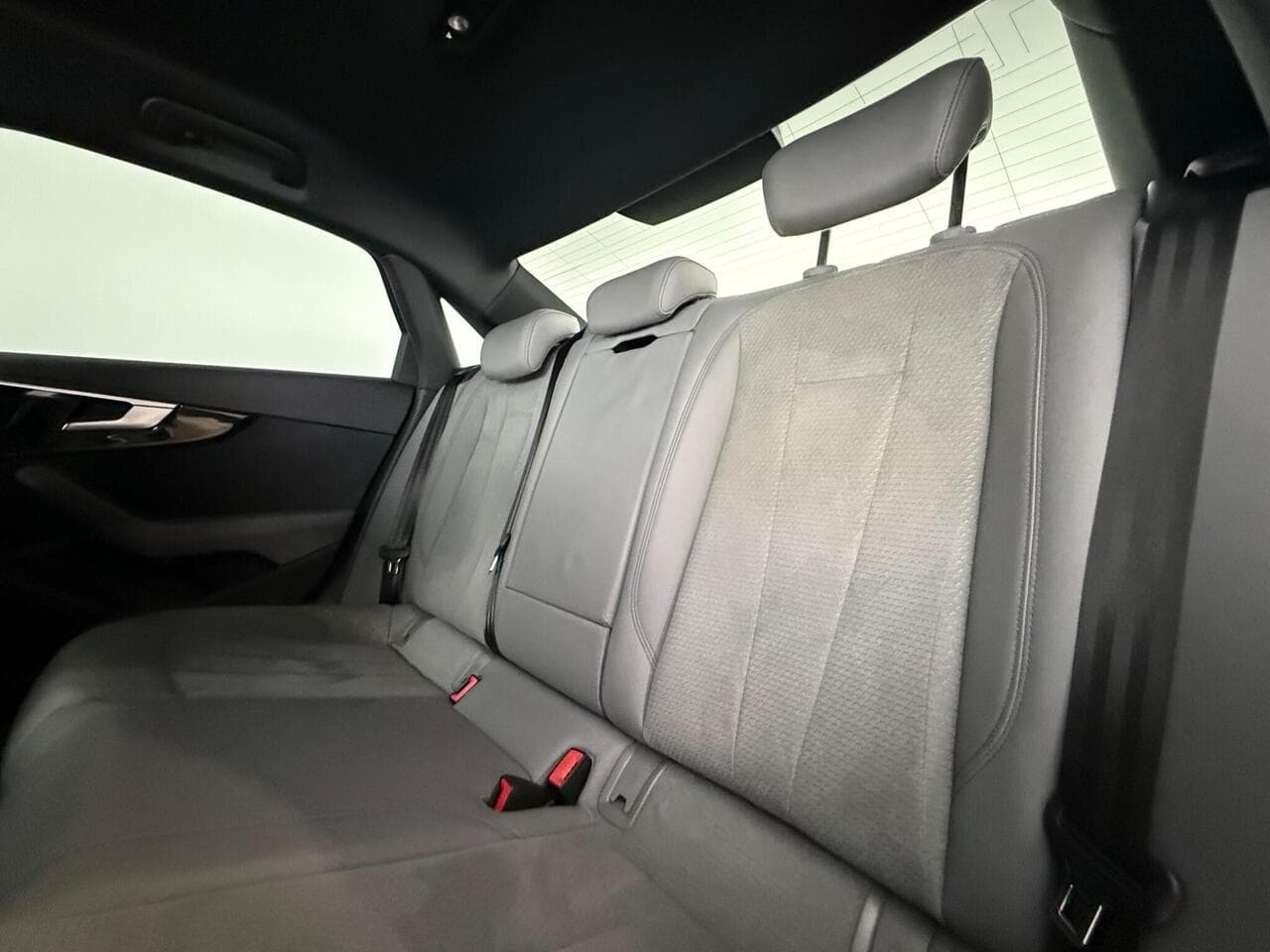 Audi A4 thumbnail Seats Rear