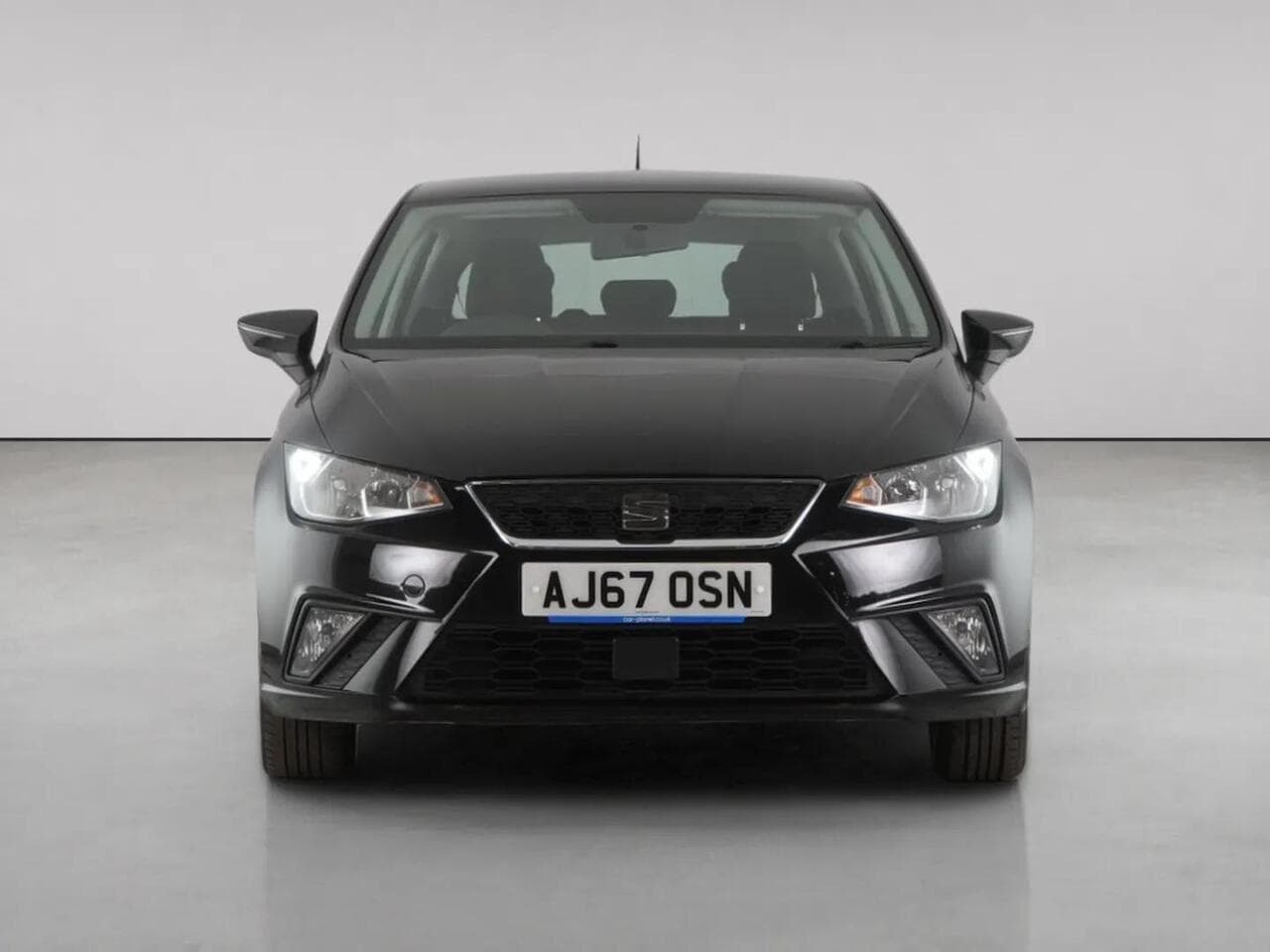 SEAT Ibiza thumbnail Front