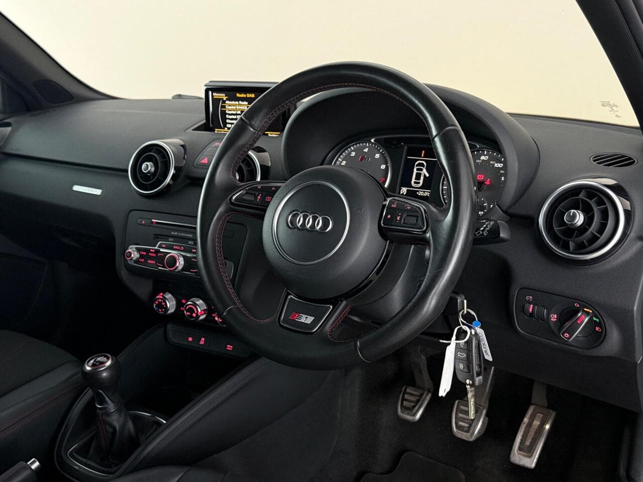 Audi S1 thumbnail Interior Front
