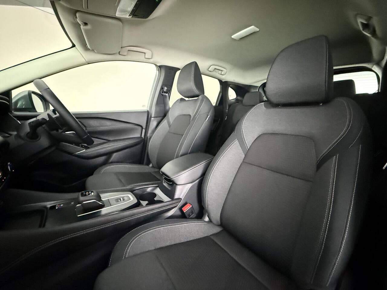 Nissan Qashqai thumbnail Seat Front Passenger