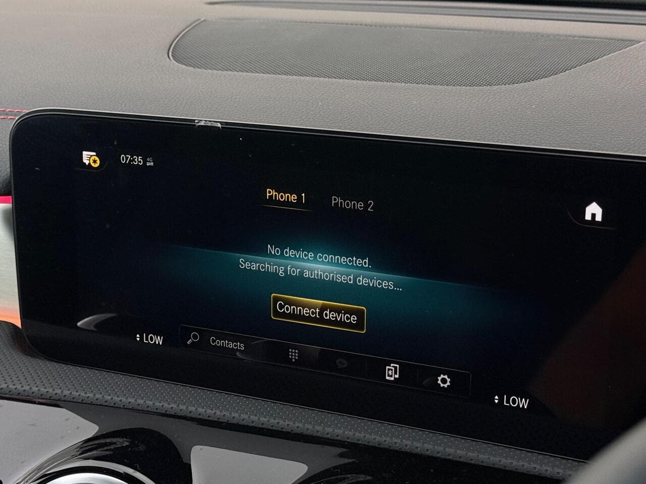 Mercedes-Benz CLA thumbnail Infotainment System