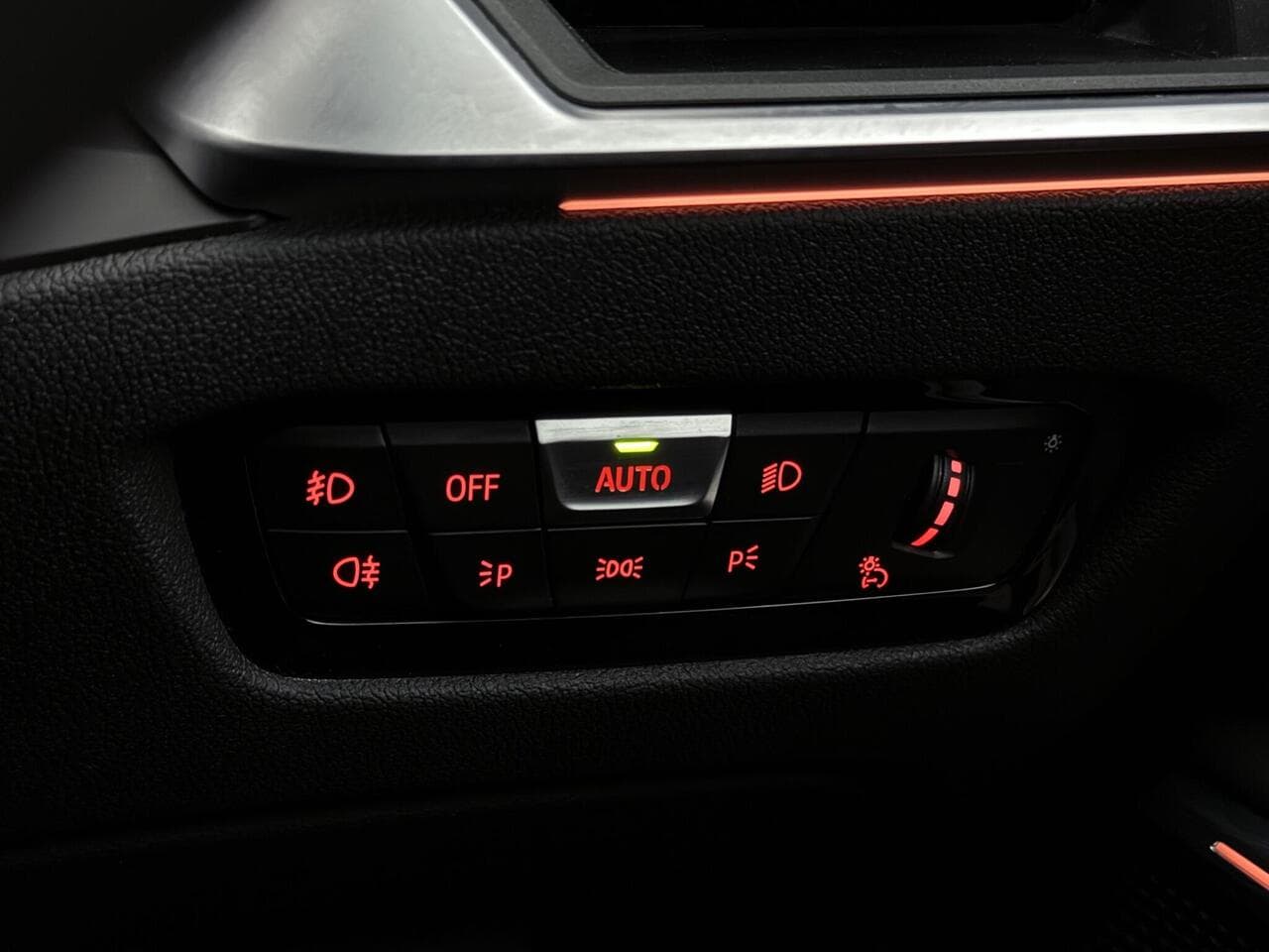 BMW 3 Series thumbnail Misc Controls