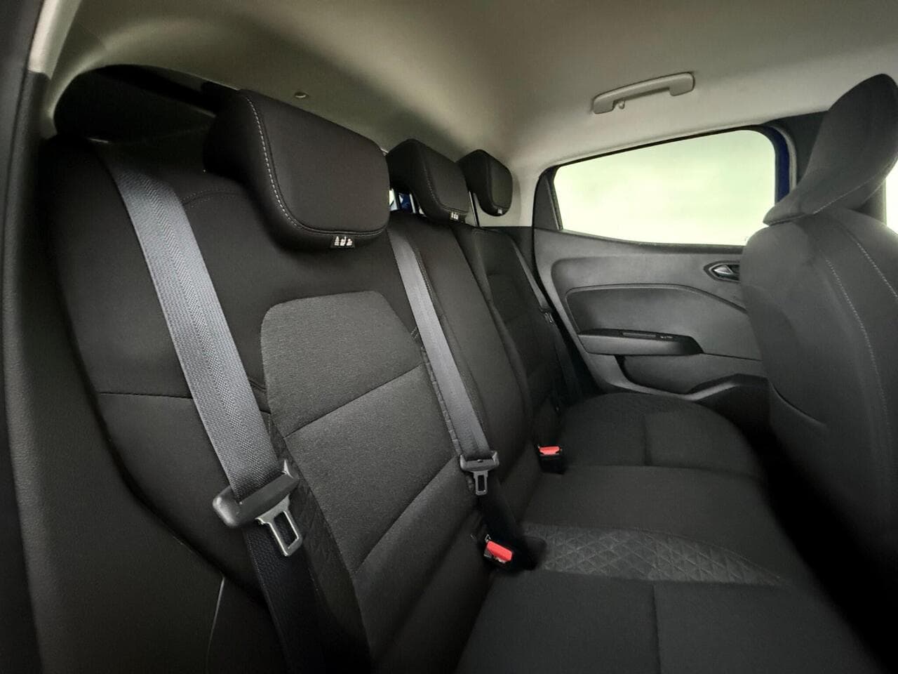Renault Clio thumbnail Seats Rear