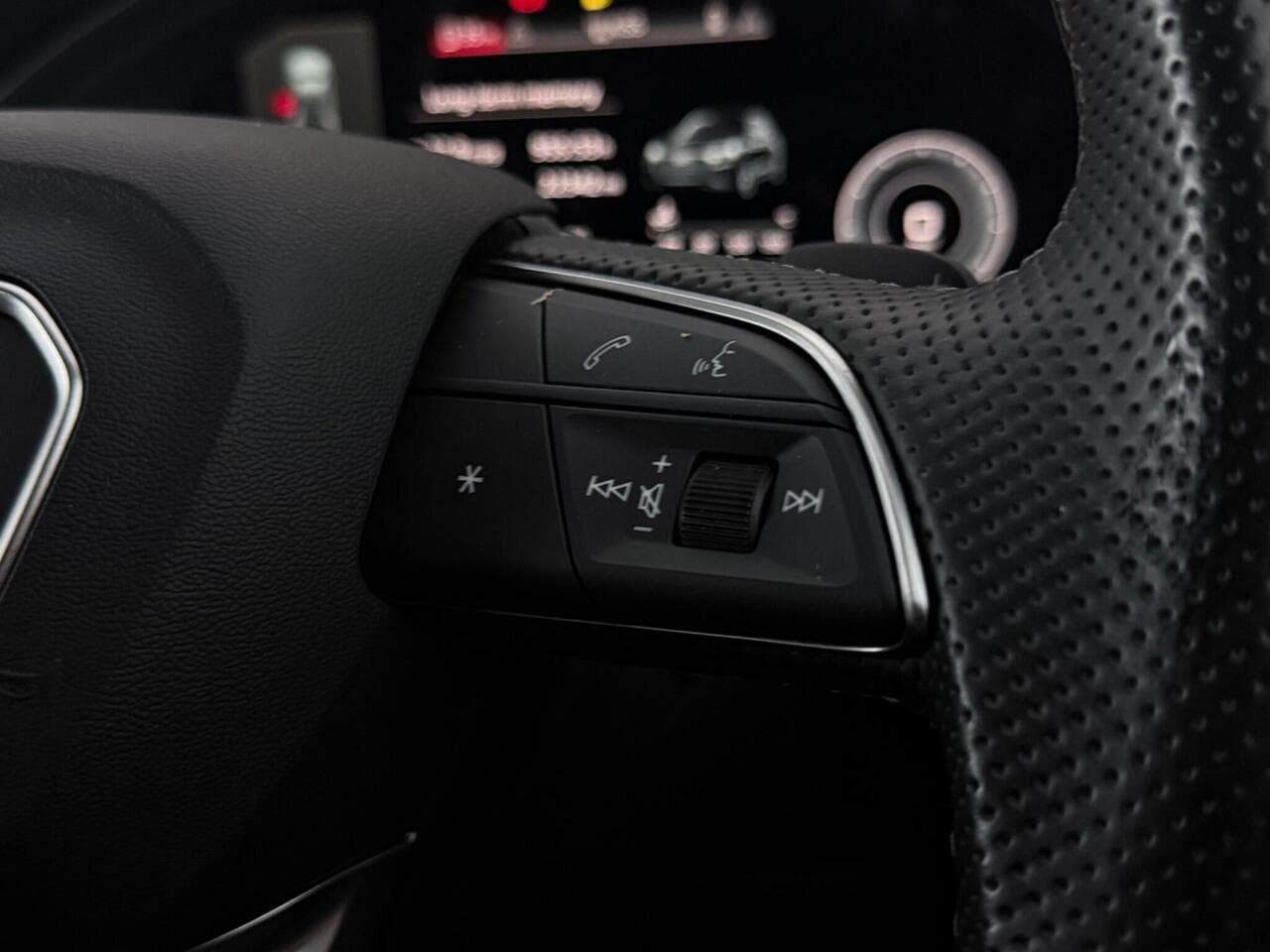 Audi Q5 thumbnail Misc Controls