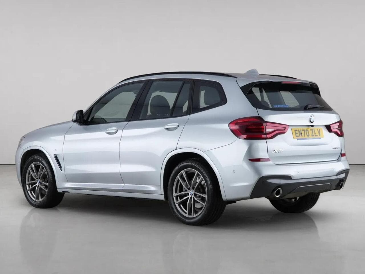 BMW X3 thumbnail Rear Left