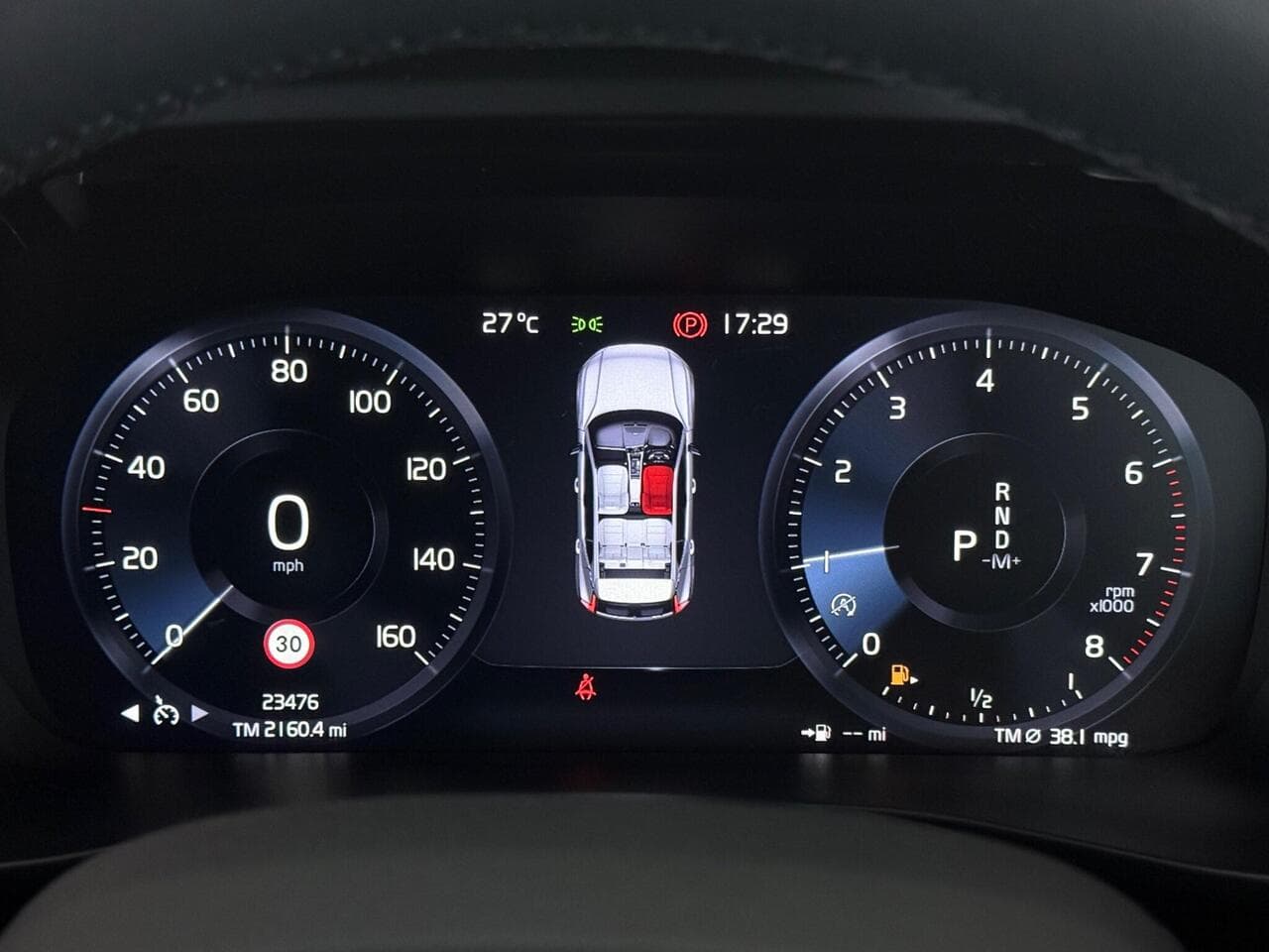Volvo XC40 thumbnail Driver Instruments