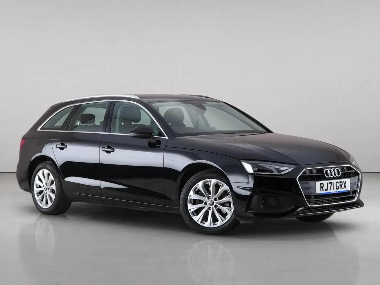 Audi A4 Avant - Audi A4 Avant 2.0 TFSI 35 Technik S Tronic Euro 6 (s/s) 5dr