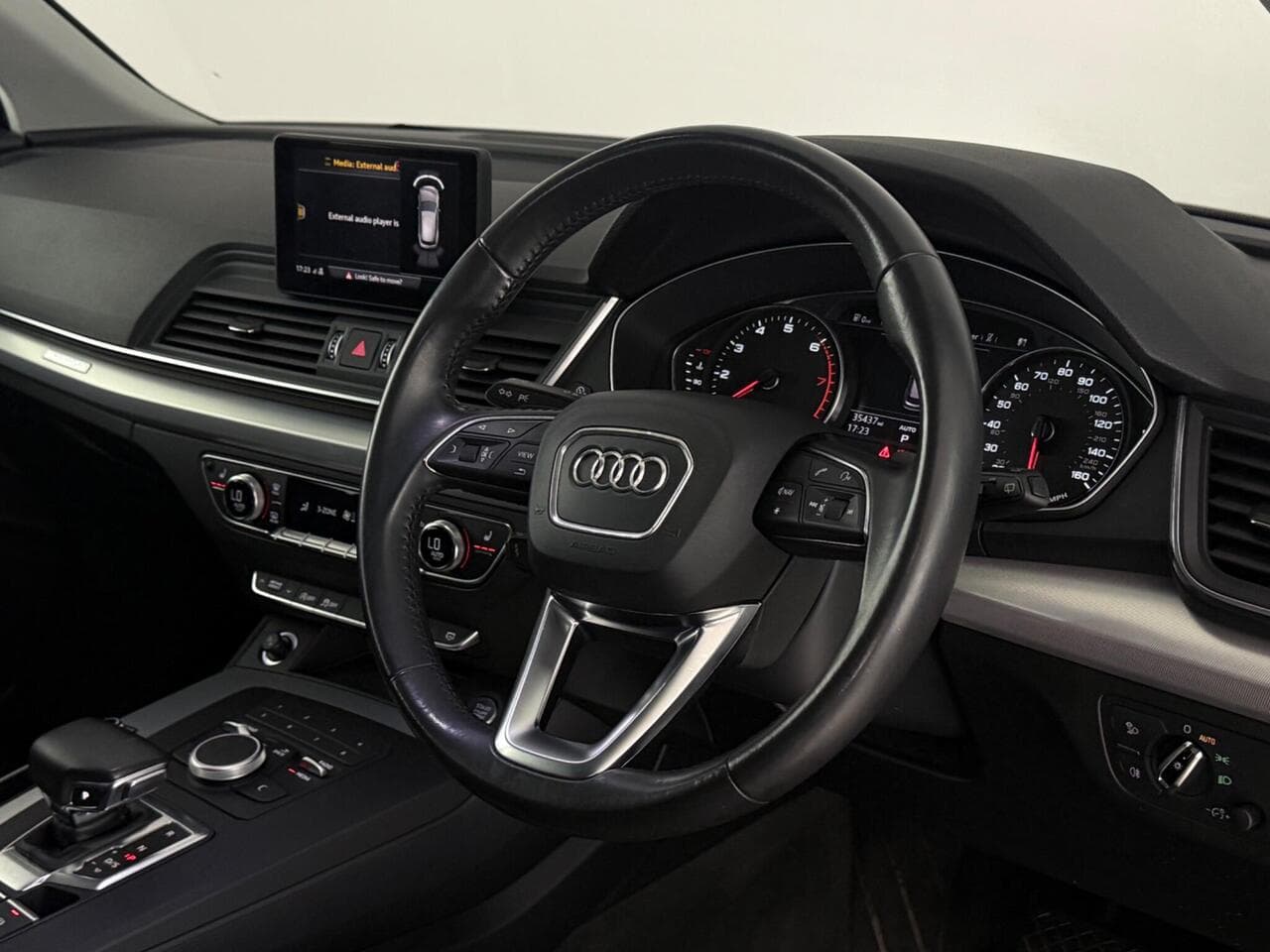 Audi Q5 thumbnail Inconclusive