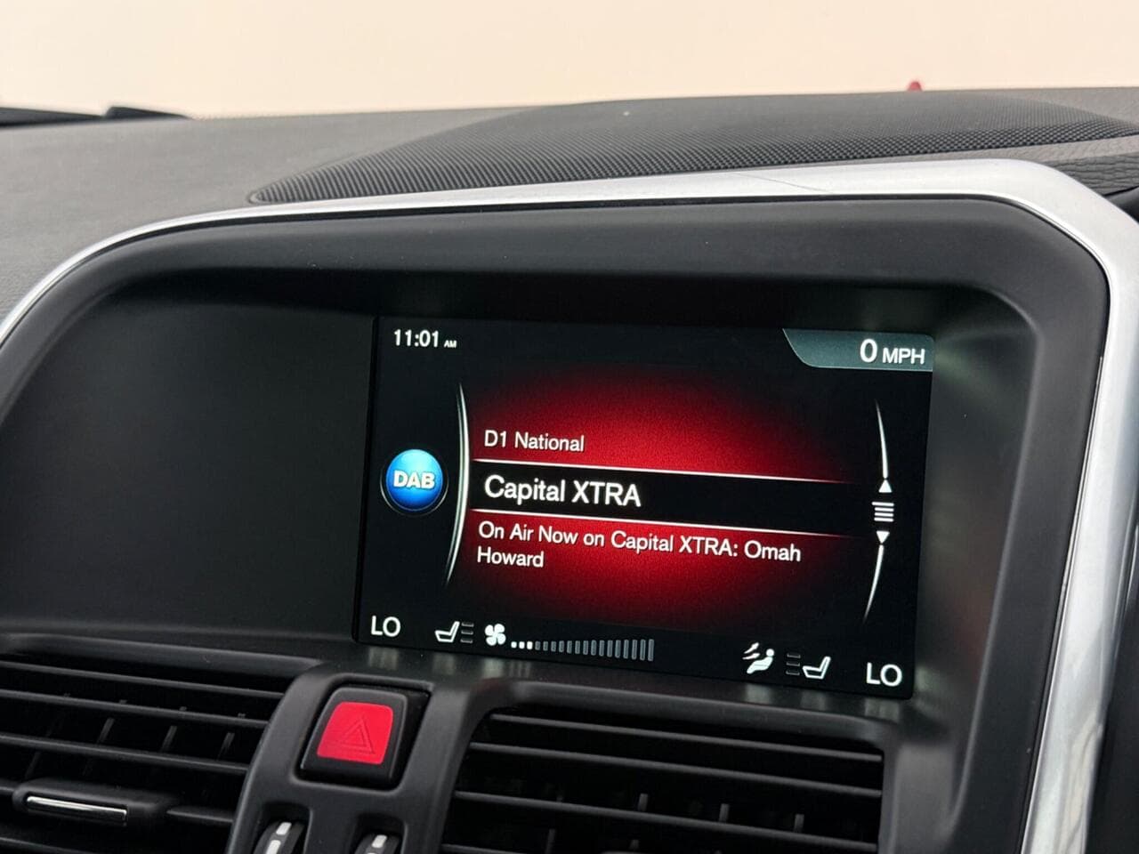 Volvo XC60 thumbnail Infotainment System