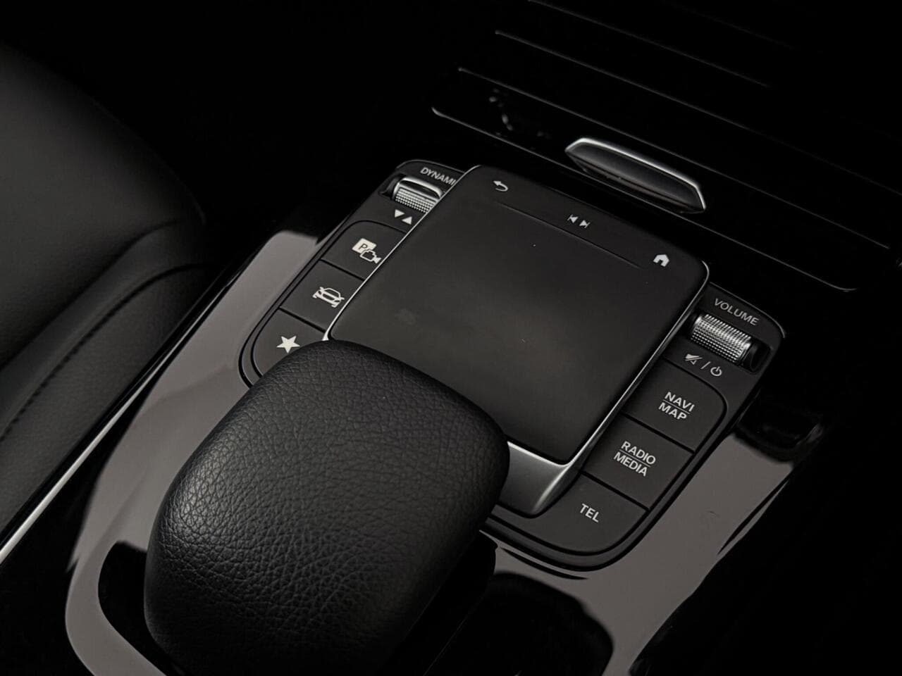 Mercedes-Benz A Class thumbnail Misc Controls