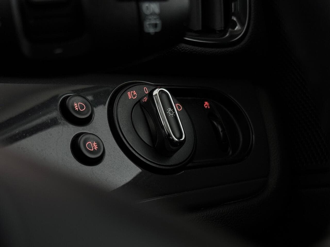 MINI Countryman thumbnail Misc Controls