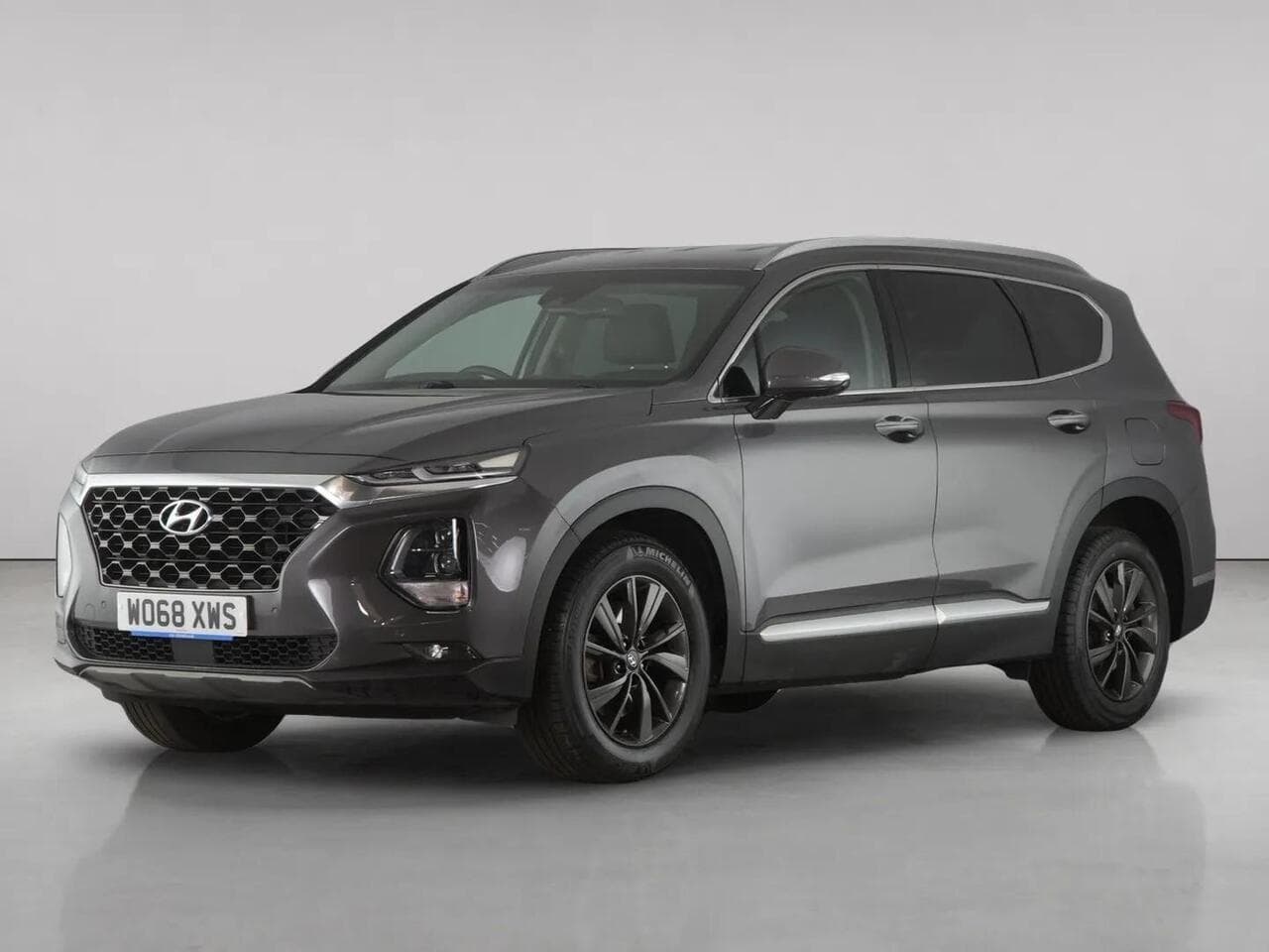 Hyundai Santa Fe thumbnail Front Left