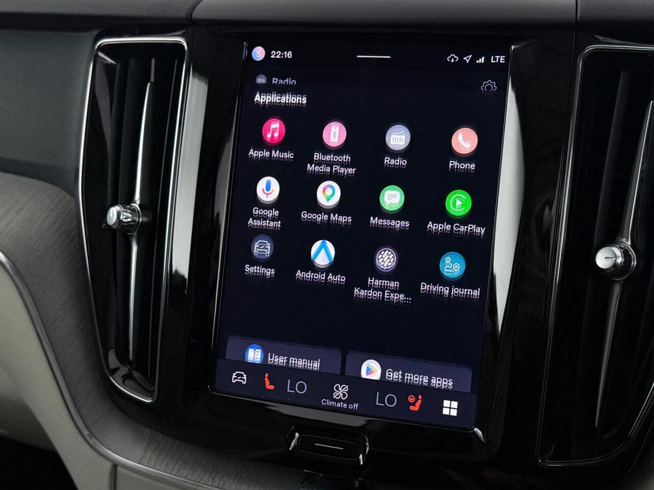 Volvo XC60 thumbnail Infotainment System