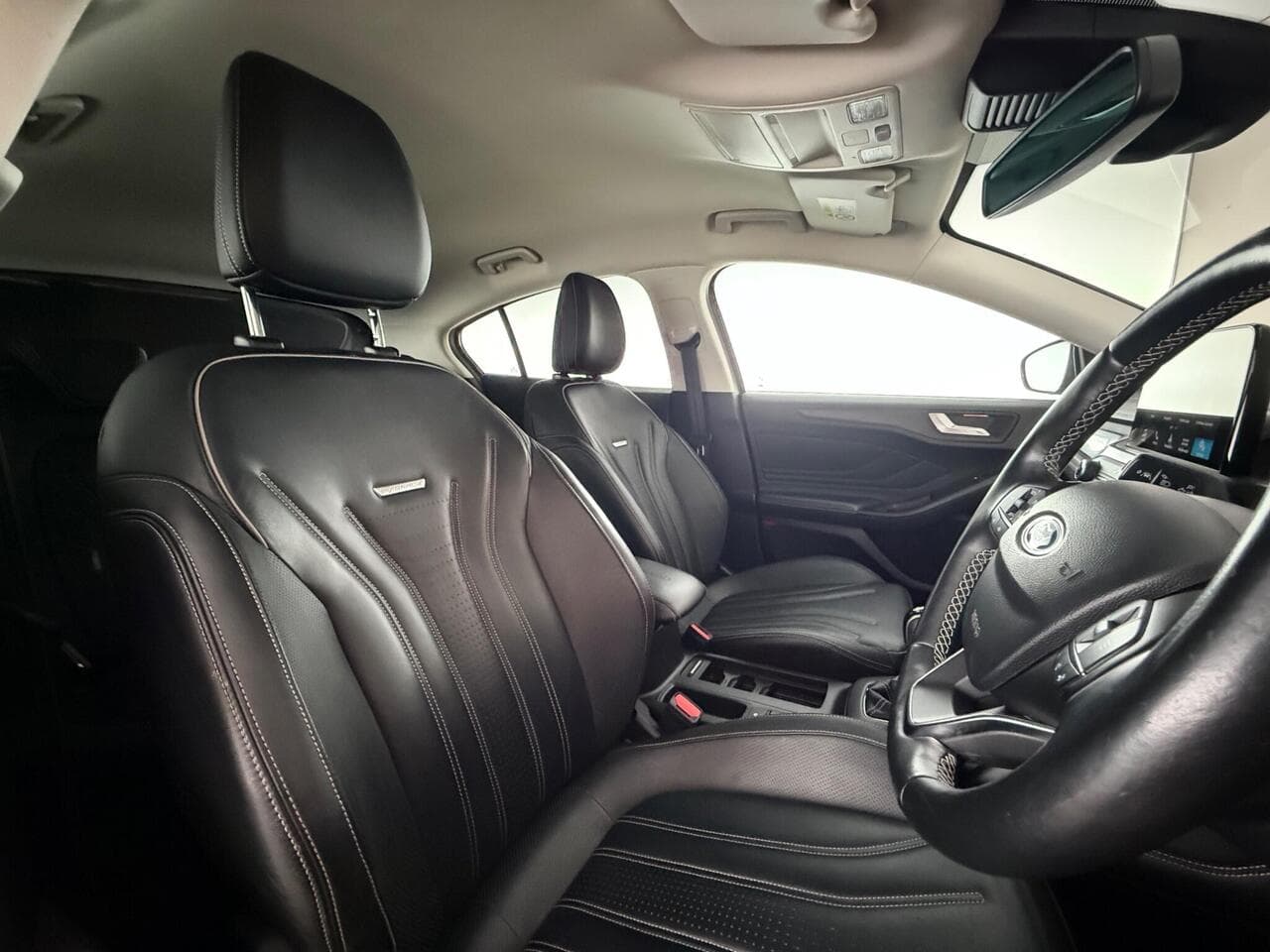 Ford Focus thumbnail Seat Driver
