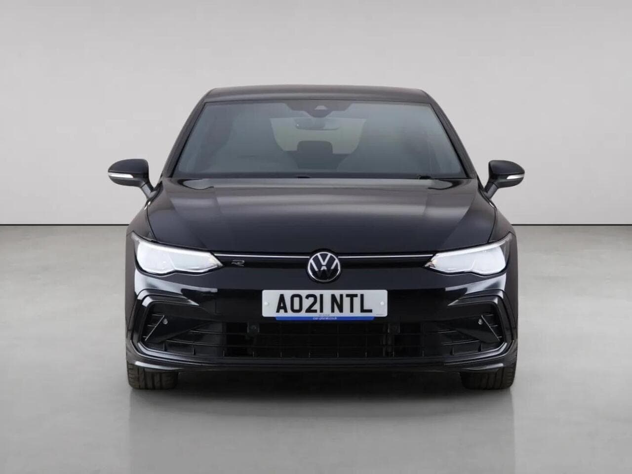 Volkswagen Golf thumbnail Front
