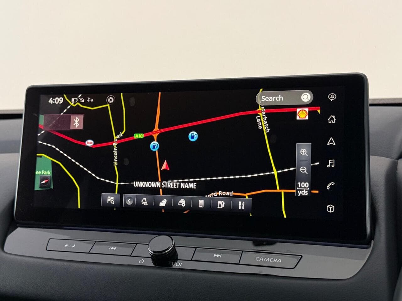 Nissan Qashqai thumbnail Infotainment System